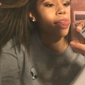 Cropped grey alien sweatshirt